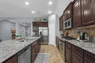 13206 Gentle Water Dr, Houston, TX 77044 - Photo 14