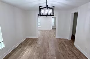 1526 E 32nd 1/2 St, Houston, TX 77022 - Photo 16