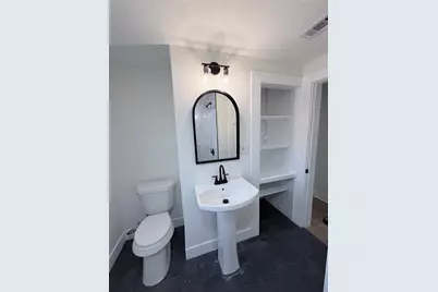 1526 E 32nd 1/2 Street, Houston, TX 77022 - Photo 10