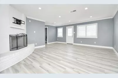 9126 Troulon Drive, Houston, TX 77036 - Photo 10