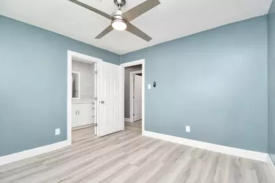 9126 Troulon Drive, Houston, TX 77036 - Photo 26