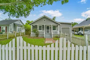 3214 North Ave, Needville, TX 77461 - Photo 1