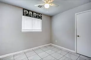 8019 Beech Cove Ln, Houston, TX 77072 - Photo 8