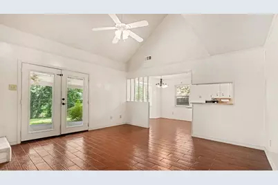 3306 Tompkins Drive, Baytown, TX 77521 - Photo 8