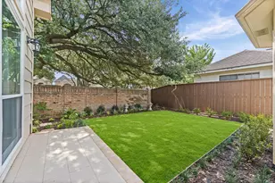8003 Oakwood Hollow St, Houston, TX 77040 - Photo 26