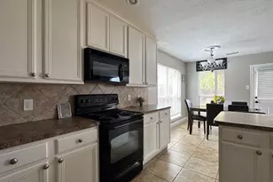 16910 Great Oaks Glen Dr, Houston, TX 77083 - Photo 14