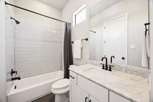 2514 Morgan St, Houston, TX 77006 - Photo 26