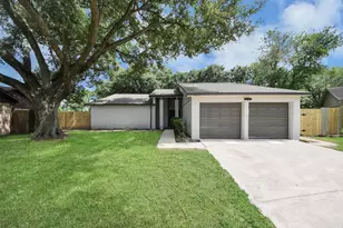 1019 Summers Dr, Missouri City, TX 77489 - Photo 1
