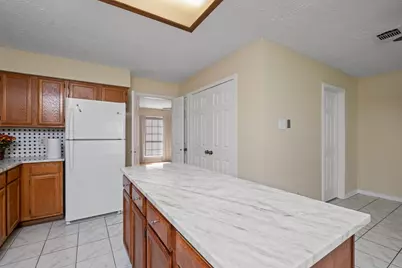 4131 Club Valley Dr Drive, Houston, TX 77082 - Photo 12