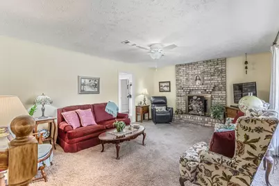 112 Elmwood Street, Huntsville, TX 77320 - Photo 4