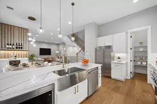 1181 W 19th St, Houston, TX 77008 - Photo 12