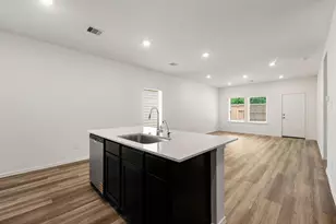 16718 Paintbrush Holw Ln, Houston, TX 77090 - Photo 8