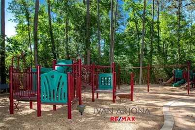 18 Estherwood, The Woodlands, TX 77354 - Photo 32