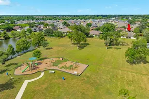 203 Lexington Ave, Clute, TX 77531 - Photo 6
