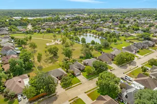 203 Lexington Ave, Clute, TX 77531 - Photo 1