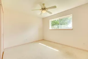 203 Lexington Ave, Clute, TX 77531 - Photo 32