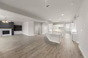 1524 N Blue Bonnet Ln, Angleton, TX 77515 - Photo 20