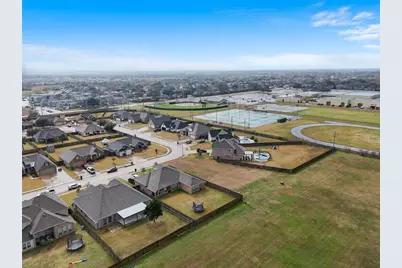 1524 N Blue Bonnet Lane, Angleton, TX 77515 - Photo 40