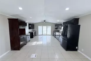 9027 Puritan Way, Rosharon, TX 77583 - Photo 4