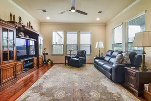 10602 Enclave Shadows Ct, Houston, TX 77043 - Photo 24