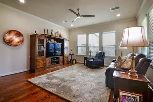 10602 Enclave Shadows Ct, Houston, TX 77043 - Photo 22