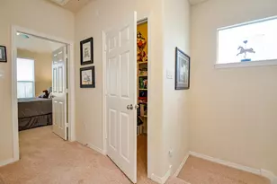 10602 Enclave Shadows Ct, Houston, TX 77043 - Photo 38