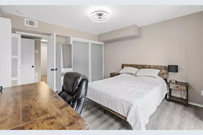 4641 Wild Indigo Street #433, Houston, TX 77027 - Photo 14