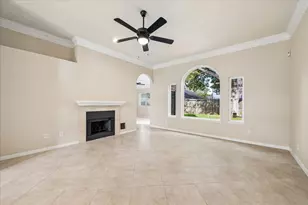 723 Lochnell Dr, Houston, TX 77062 - Photo 4