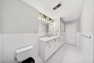 6015 De Moss Dr, Houston, TX 77081 - Photo 24