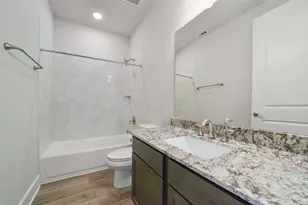 13625 Fairway Arbor Dr, Texas City, TX 77568 - Photo 32