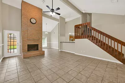 12322 Meadow Ridge Drive, Stafford, TX 77477 - Photo 6