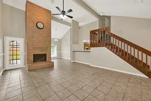 12322 Meadow Ridge Dr, Stafford, TX 77477 - Photo 6
