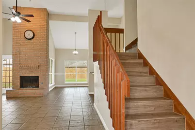 12322 Meadow Ridge Drive, Stafford, TX 77477 - Photo 4