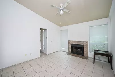3900 Woodchase Drive #86, Houston, TX 77042 - Photo 4