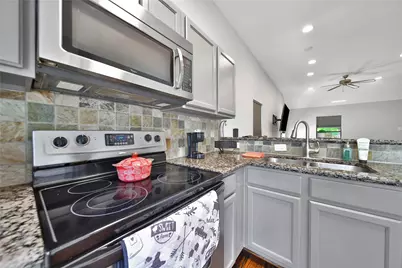 2314 Carr Street, Houston, TX 77026 - Photo 12