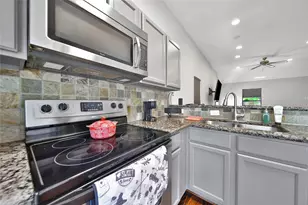 2314 Carr St, Houston, TX 77026 - Photo 12