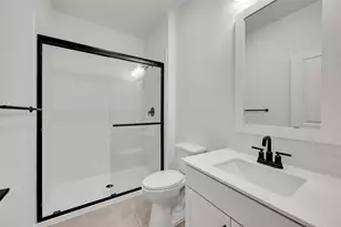 7726 Jade Crst Dr, Angleton, TX 77515 - Photo 28