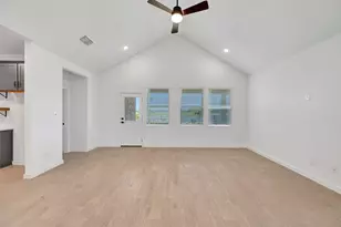 7726 Jade Crst Dr, Angleton, TX 77515 - Photo 10