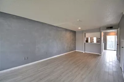 260 El Dorado Boulevard #204, Houston, TX 77598 - Photo 2