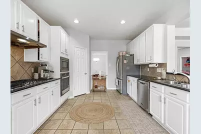 2507 Stonebury Lane, Sugar Land, TX 77479 - Photo 6