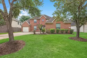 2507 Stonebury Ln, Sugar Land, TX 77479 - Photo 2