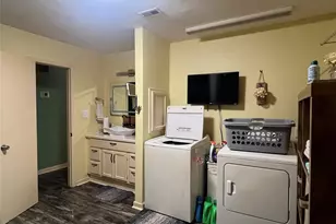 4901 County Rd 216, Hungerford, TX 77435 - Photo 24