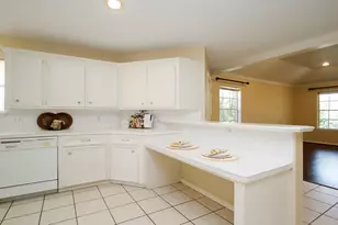 422 Cherry Laurel Dr, Tomball, TX 77375 - Photo 16