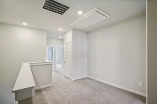 555 Avisa Dr, Kemah, TX 77565 - Photo 12