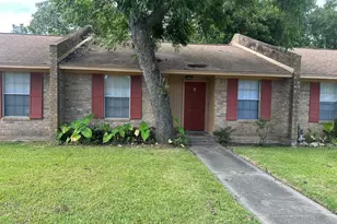 101 Willenberg Rd, Lake Jackson, TX 77566 - Photo 1