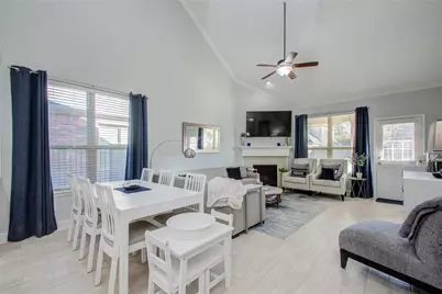 19 Canterborough Place, Tomball, TX 77375 - Photo 12