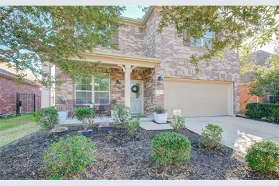 19 Canterborough Place, Tomball, TX 77375 - Photo 2