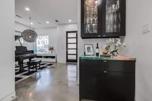 2014 Park St, Houston, TX 77019 - Photo 6