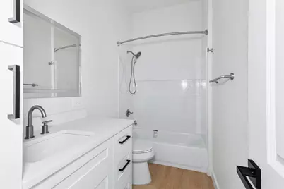 1325 35th Street #4, Galveston, TX 77551 - Photo 18