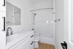 1325 35th St, Galveston, TX 77551 - Photo 18